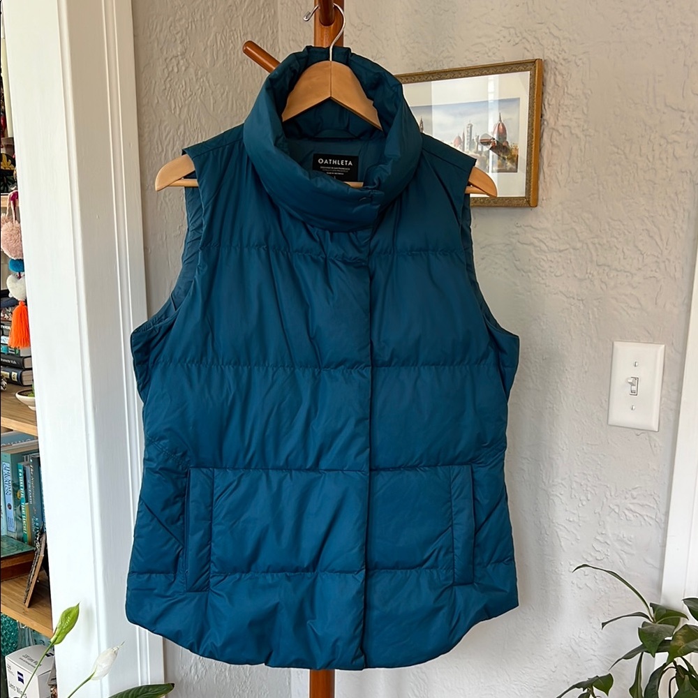 Athleta Marine Blue Puffer Vest // L